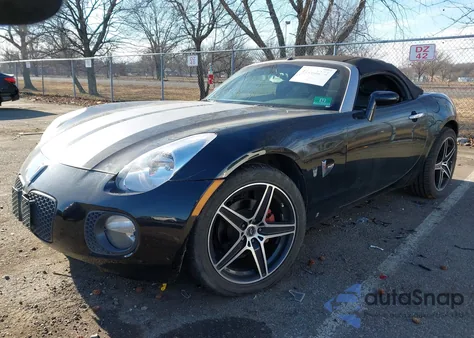 2008 Pontiac Solstice Gxp z USA, uszkodzony, nr VIN 1G2MF35X18Y112315